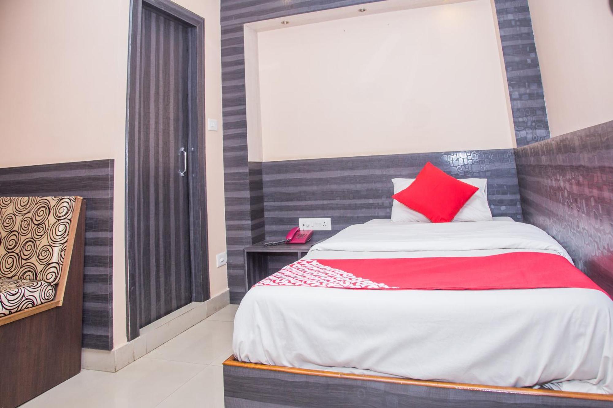 Oyo Hotel Executive Inn 아가르탈라 외부 사진